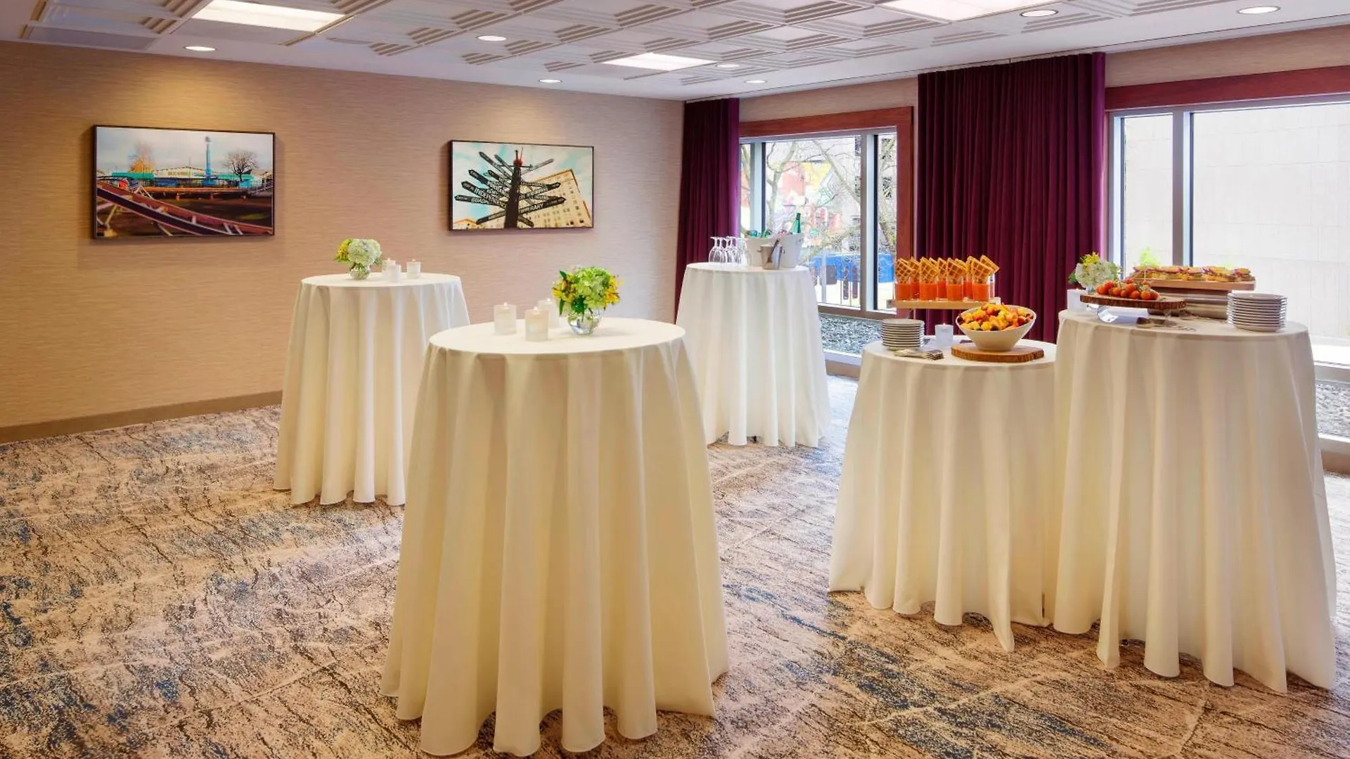 Courtyard By Marriott Portland City Center Hotel
