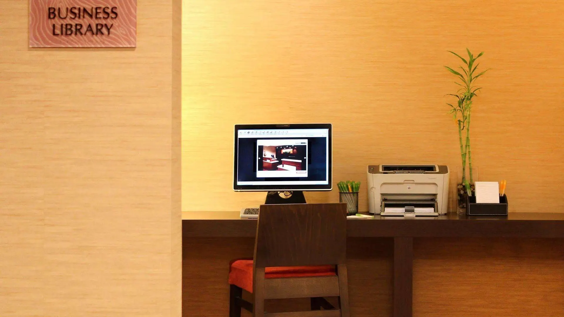 Courtyard By Marriott Portland City Center Hotel