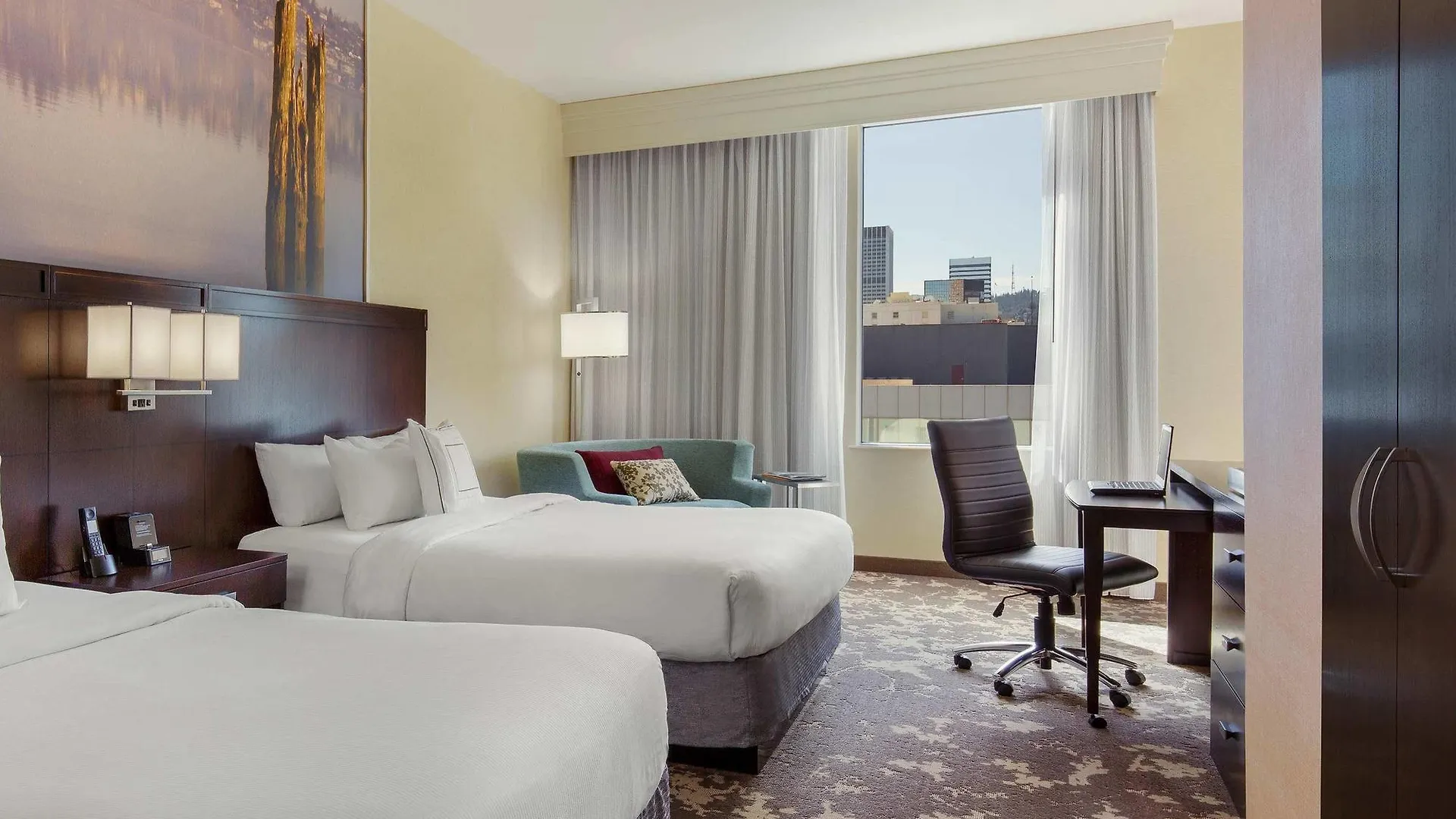 Courtyard By Marriott Portland City Center 4*,